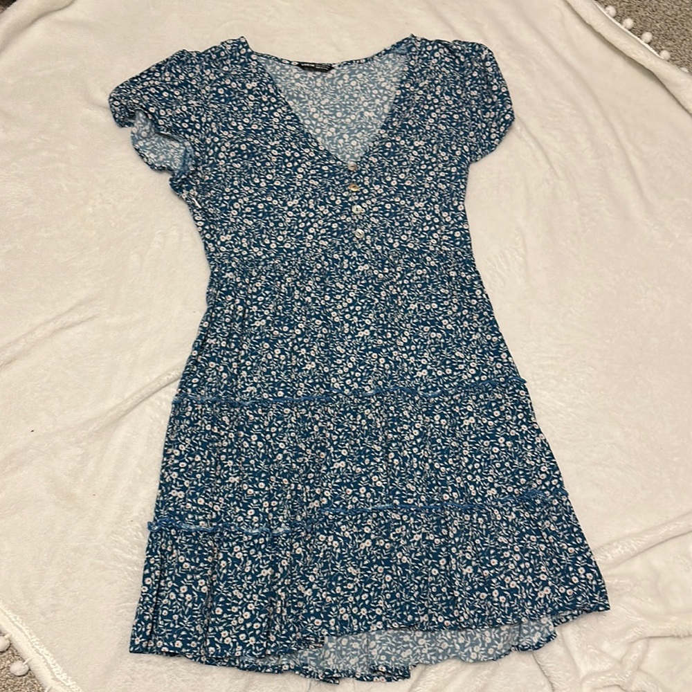 Women’s Shein floral dress.
